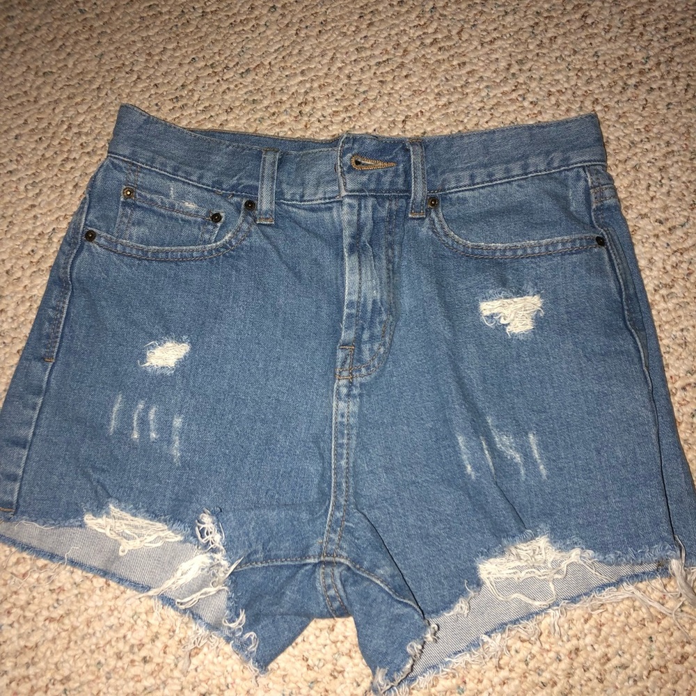 High Waisted BDG distressed jean shorts - UO